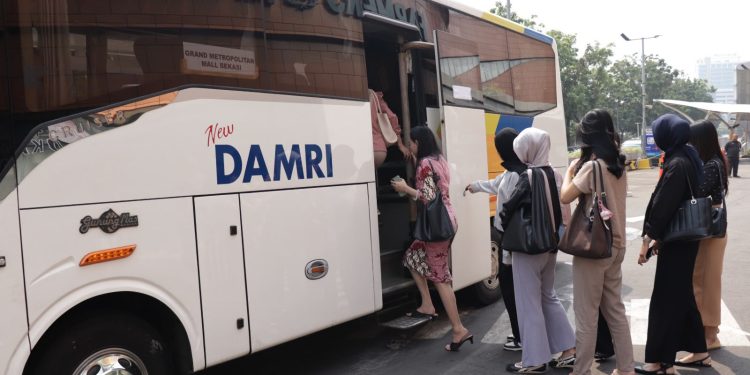 Warga Bekasi, Sekarang Ada Damri ke Bandara Soetta dari Grand Metropolitan Loh!